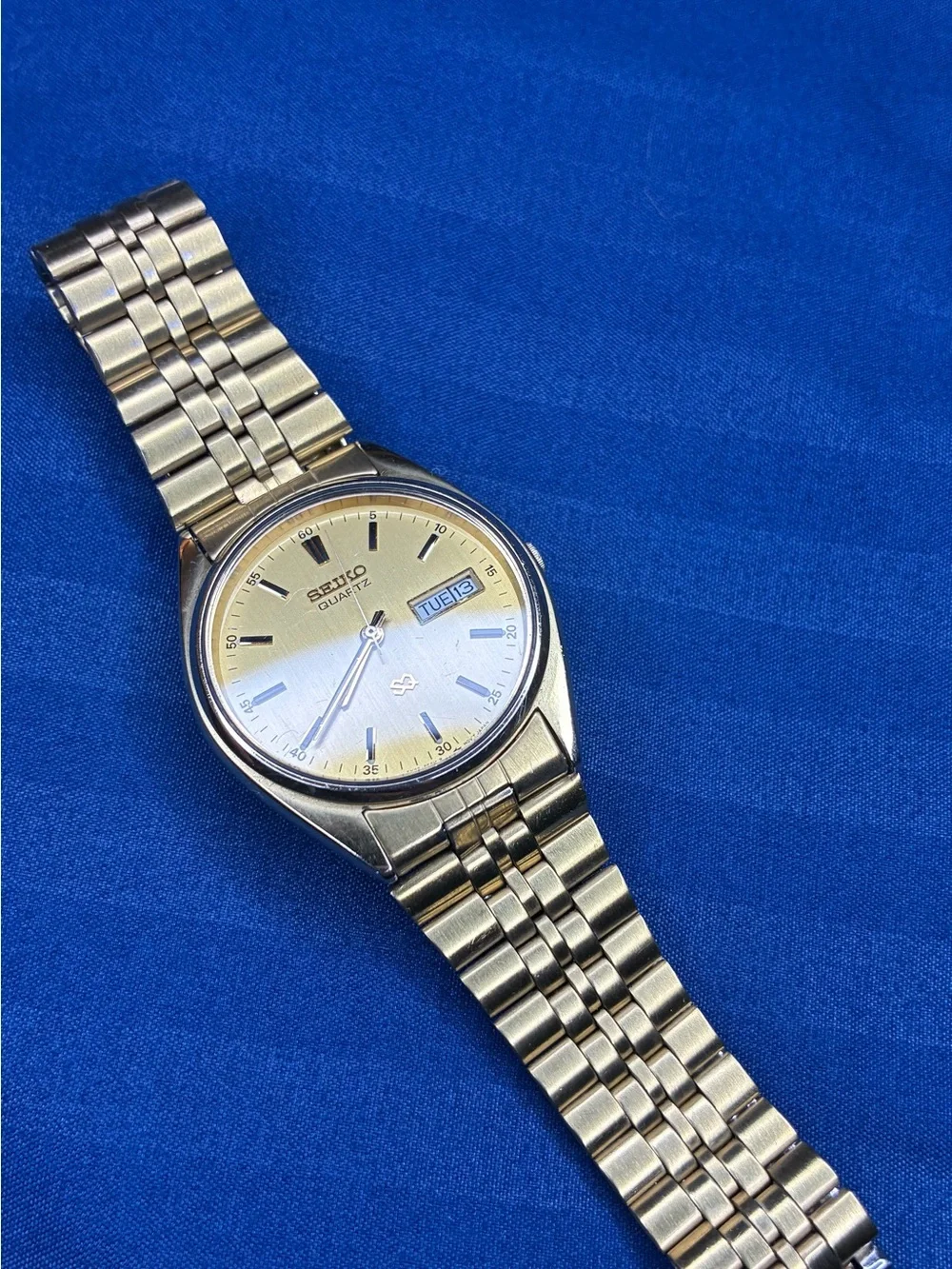 Seiko Gold Tone Men's Watch with Champagne Dial